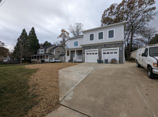 3010 Fairmont St, Falls Church, VA 22042