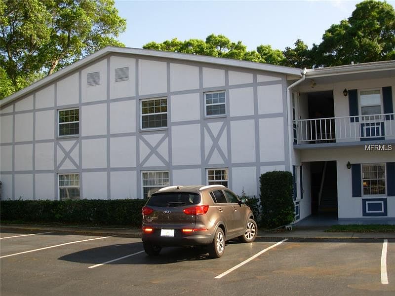 1st image of 600 Glennes Ln APT 212