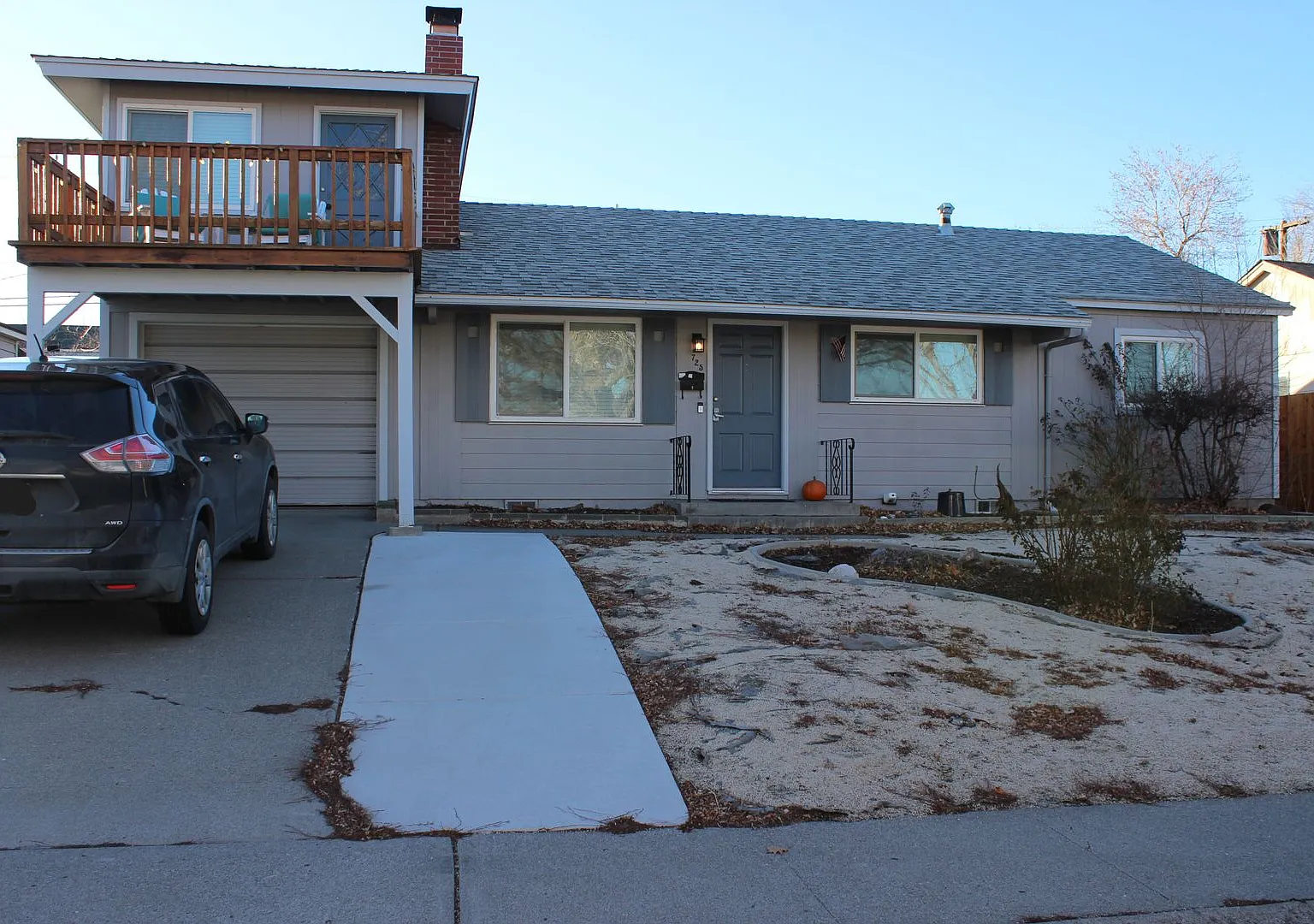 725 Ruby Ave | 3 Bedroom | 2 Bathroom | Pet Friendly — Photo 1
