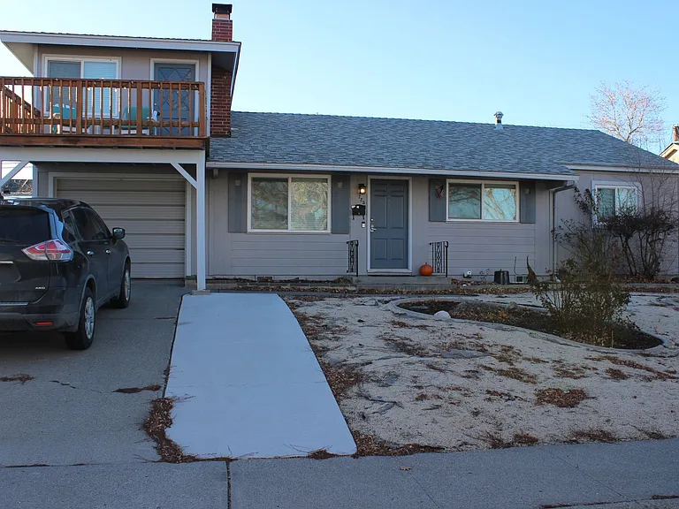 725 Ruby Ave — Photo 1