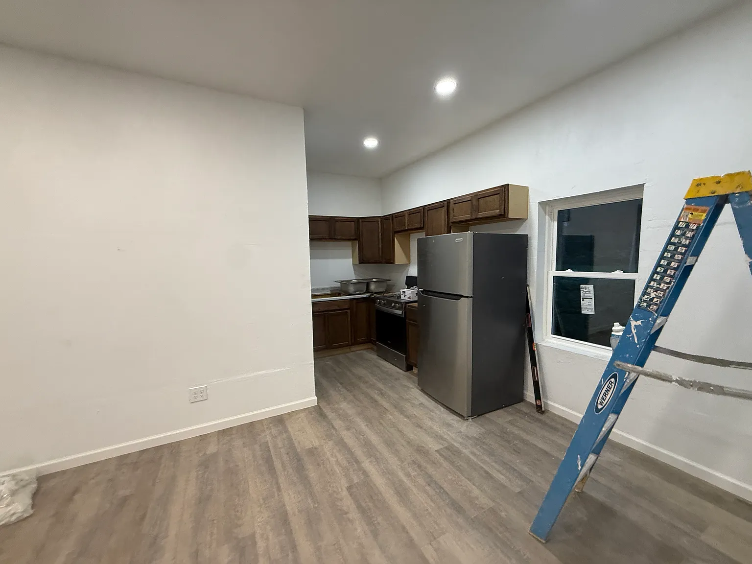 2 bed, 800 sqft, $1,200 — Photo 2