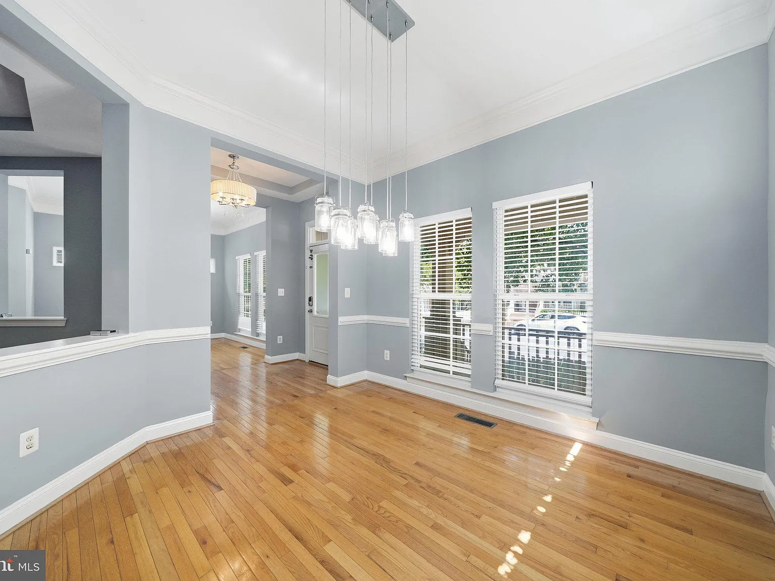 6 bed, 3.5 bath, 4045 sqft, $4,500 — Photo 4