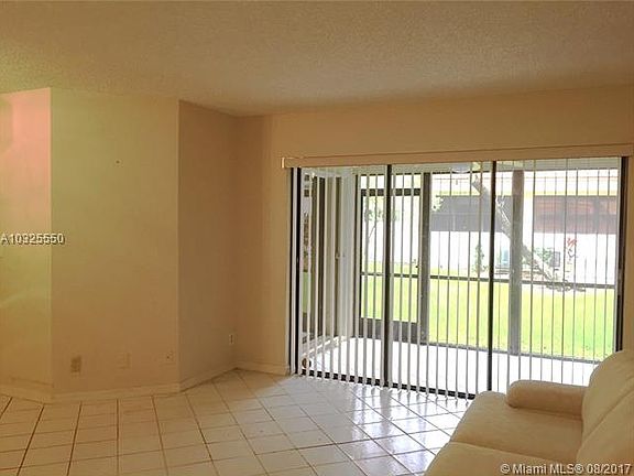 3rd image of 3347 Emerald Oaks Dr