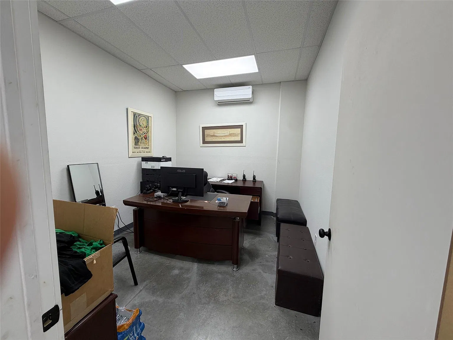 3 bed, 4.0 bath, 7500 sqft, $8,750 — Photo 4