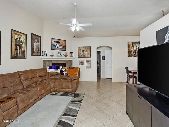 3rd image of 6159 N Tower Ln