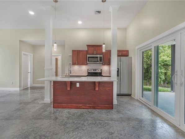 2017 Lake Viking Ter, Gallatin, MO 64640