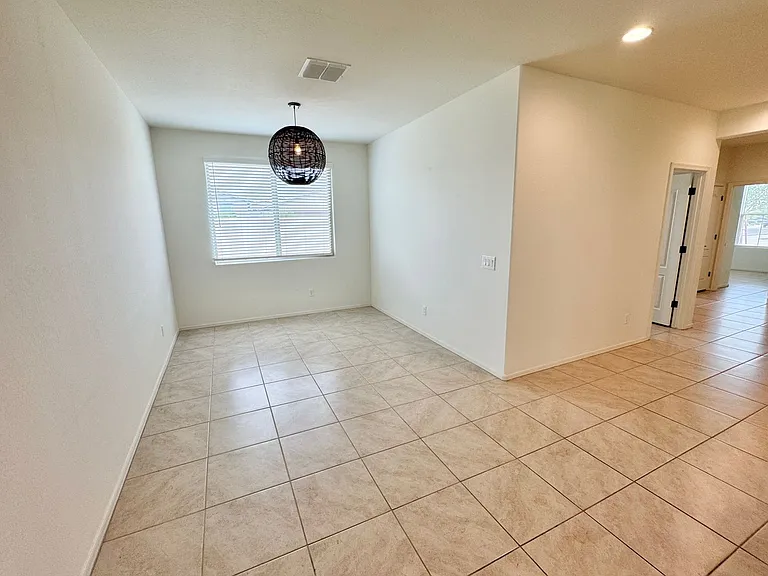 5748 N 194th Ave — Photo 20