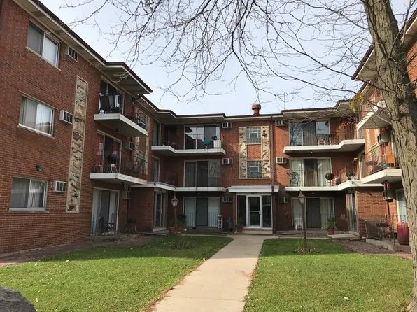 13050 Wood St APT 1A, Blue Island, IL 60406