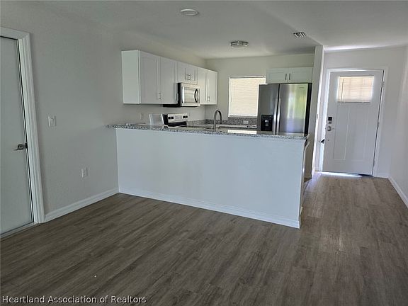 3rd image of 7014 San Bruno Dr