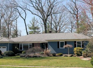 13 Quaker Dr, East Brunswick, NJ 08816