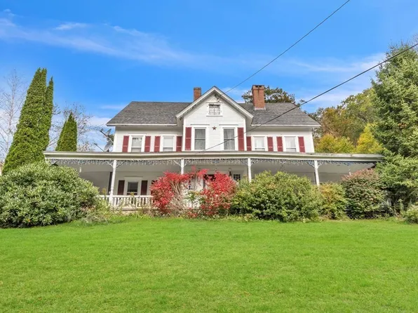 7 School St, Monroe, MA 01350