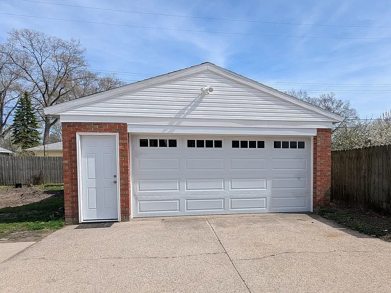 755 Oakmere Pl — Photo 17
