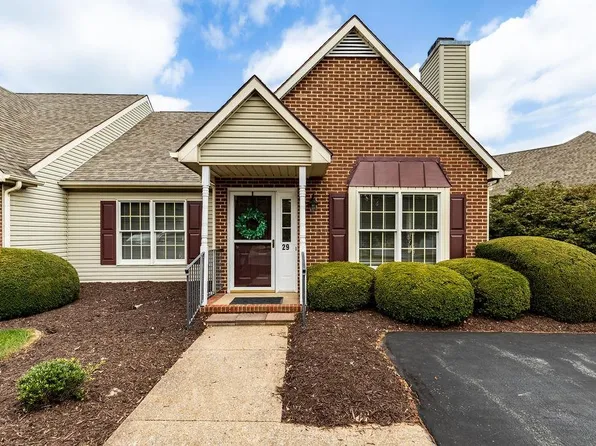 29 Ashleigh Dr, Waynesboro, VA 22980
