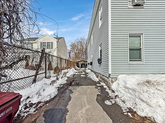 5th image of 49 Marginal St