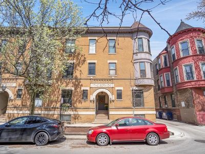 846 W Cornelia Ave APT 101, Chicago, IL, 60657