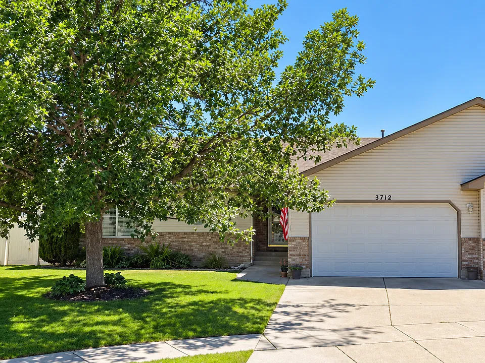 3712 Silverwood Cir
