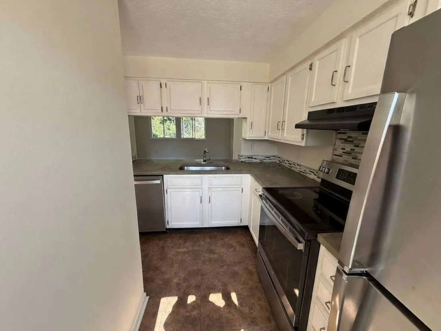 9432 Lexington Circle - 1 — Photo 4
