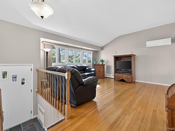5th image of 8 Glen Lane