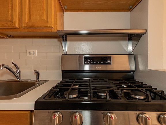 3rd image of 300 Cathedral Pkwy #20J