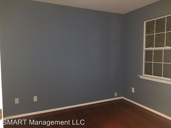 3rd image of 833 Lacewood Ter #1
