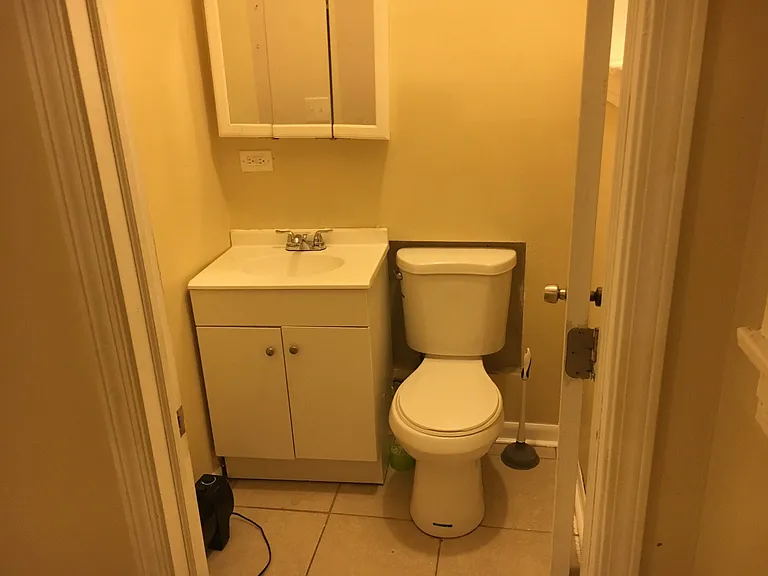 2900-04 N Laramie Avenue W George St #5200-06 — Photo 20