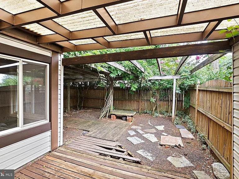 511 Avondale Dr — Photo 62