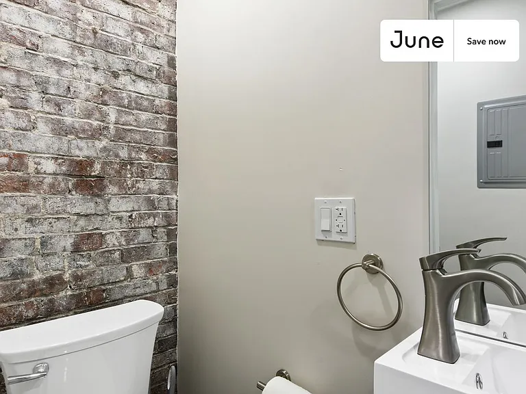 17 Sheafe St #2 — Photo 10