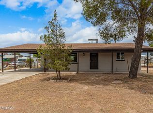 206 3rd St, Huachuca City, AZ 85616