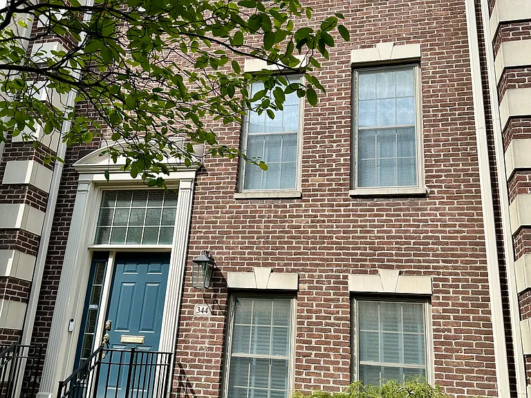 344 Miami St — Photo 1