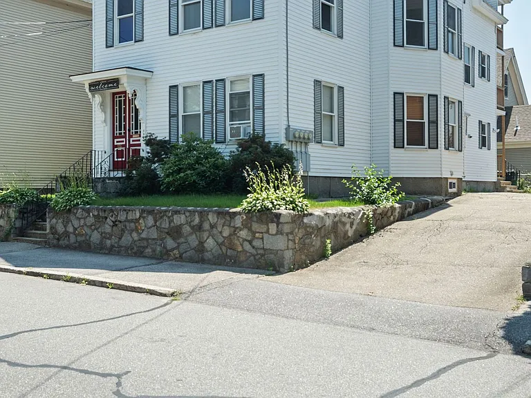 135 Sagamore St #2 — Photo 12
