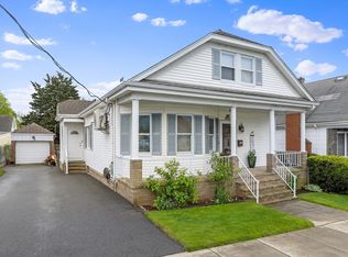 266 Aquidneck St, New Bedford, MA 02744