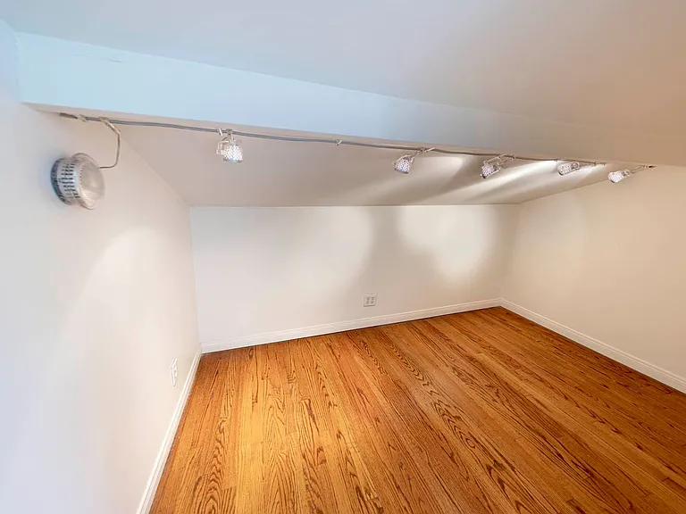1652 N Pala Pl — Photo 14