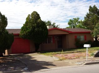 1742 Webster Ave, Las Cruces, NM 88001