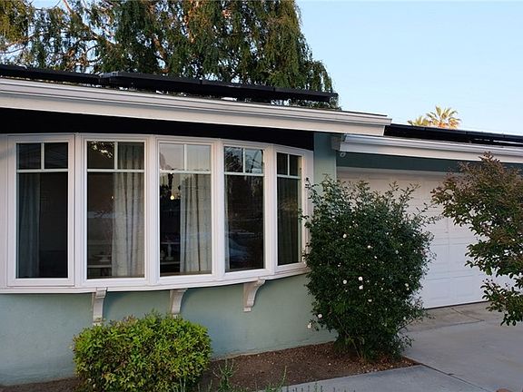 3rd image of 7242 Maynard Ave