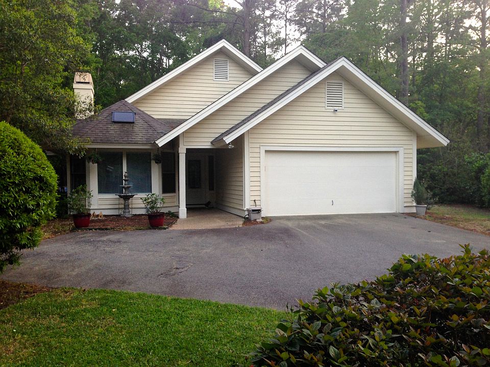 1st image of 10 Sara Ct