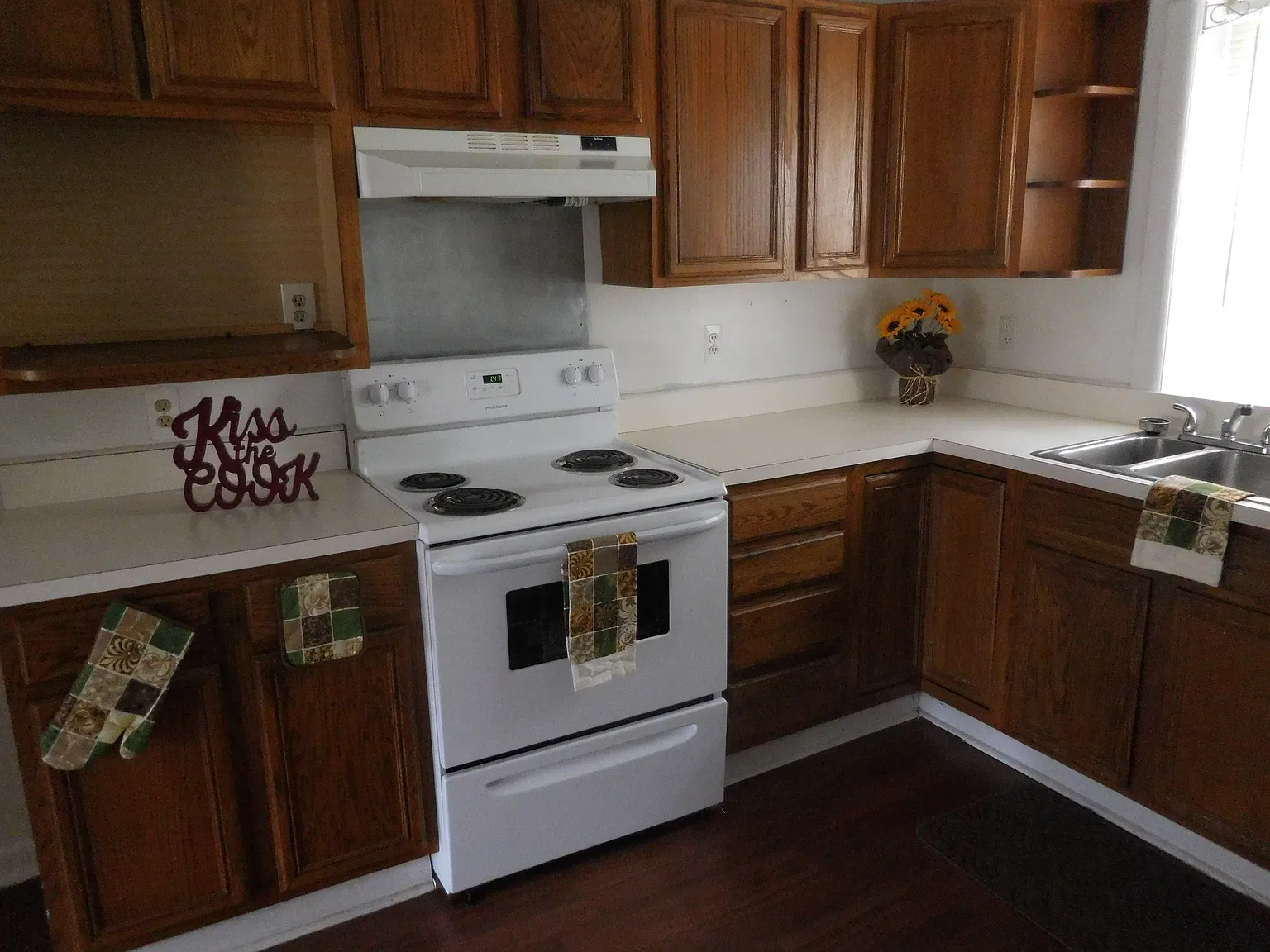 3 bed, 1088 sqft, $1,399 — Photo 2