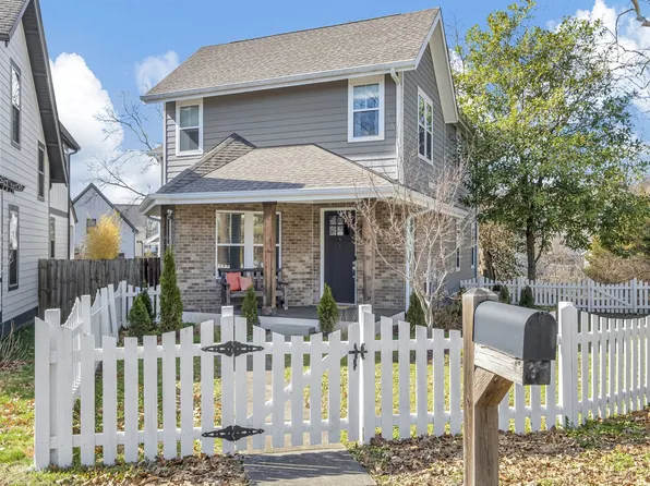 139 37th Ave N, Nashville, TN 37209
