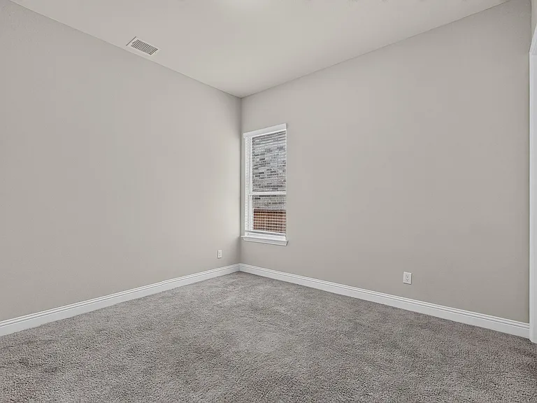 7617 Regal Ln — Photo 24