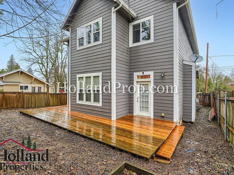 3228 SE Filbert St — Photo 27