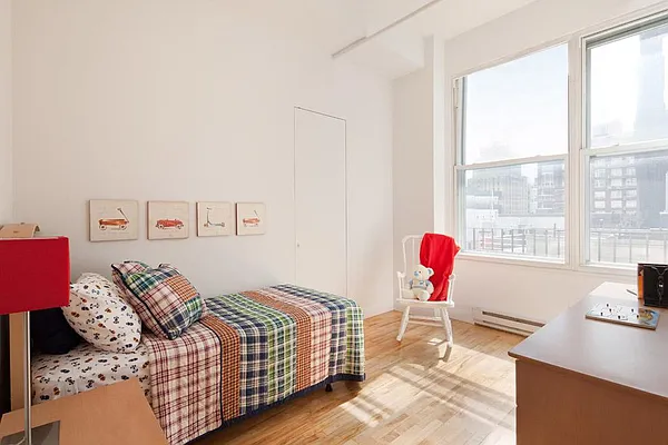 Sold by Corcoran | media 19