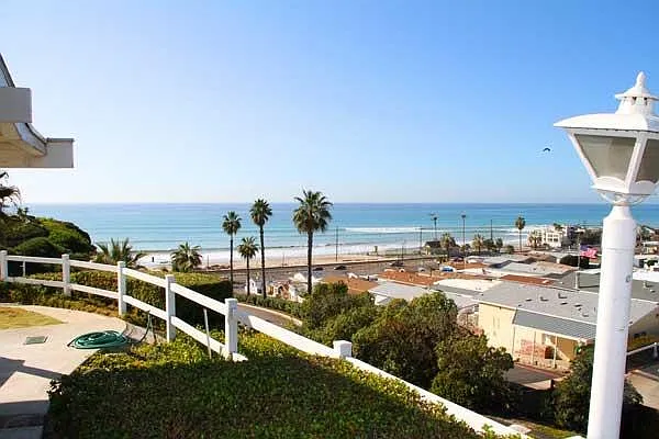3 bed, 1200 sqft, $4,400 — Photo 4