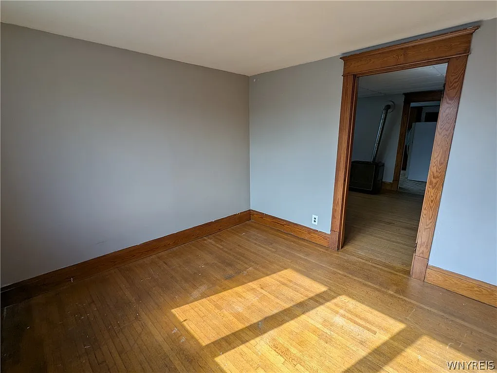 2 bed, 1.5 bath, 605 sqft, $725 — Photo 3