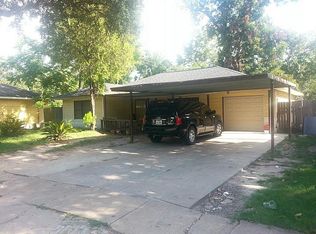 8545 Ridgepoint Dr, Houston, TX 77055