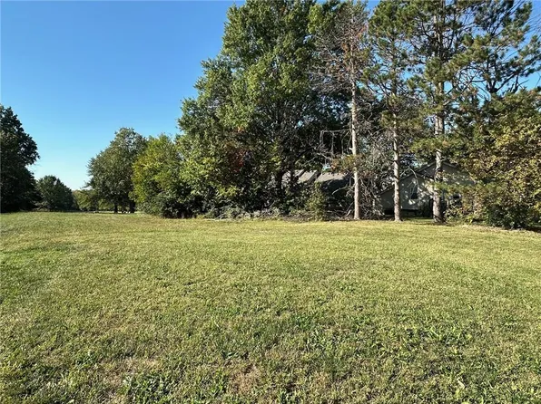 6915 E 144th Ct, Grandview, MO 64030