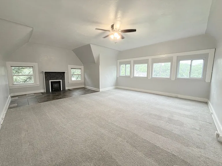 2630 Stanton Ave — Photo 2