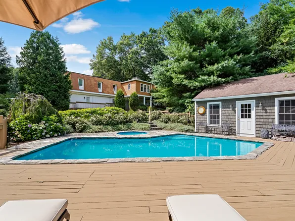 188 Mountain Wood Road, Stamford, CT 06903