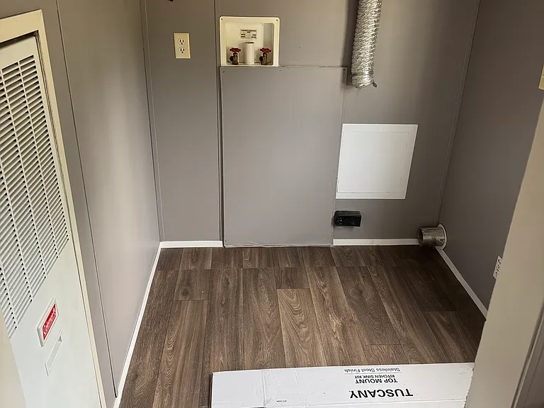 379 Pointe Ln — Photo 13