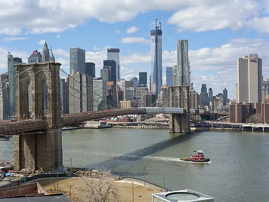 Rented by Sotheby's International Realty | media 18