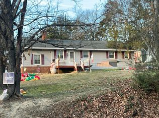 351 Forest Lane Rd, Fredericksburg, VA 22405