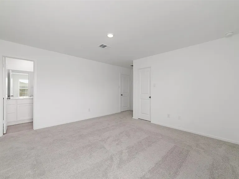 3064 Huntersville Dr — Photo 17